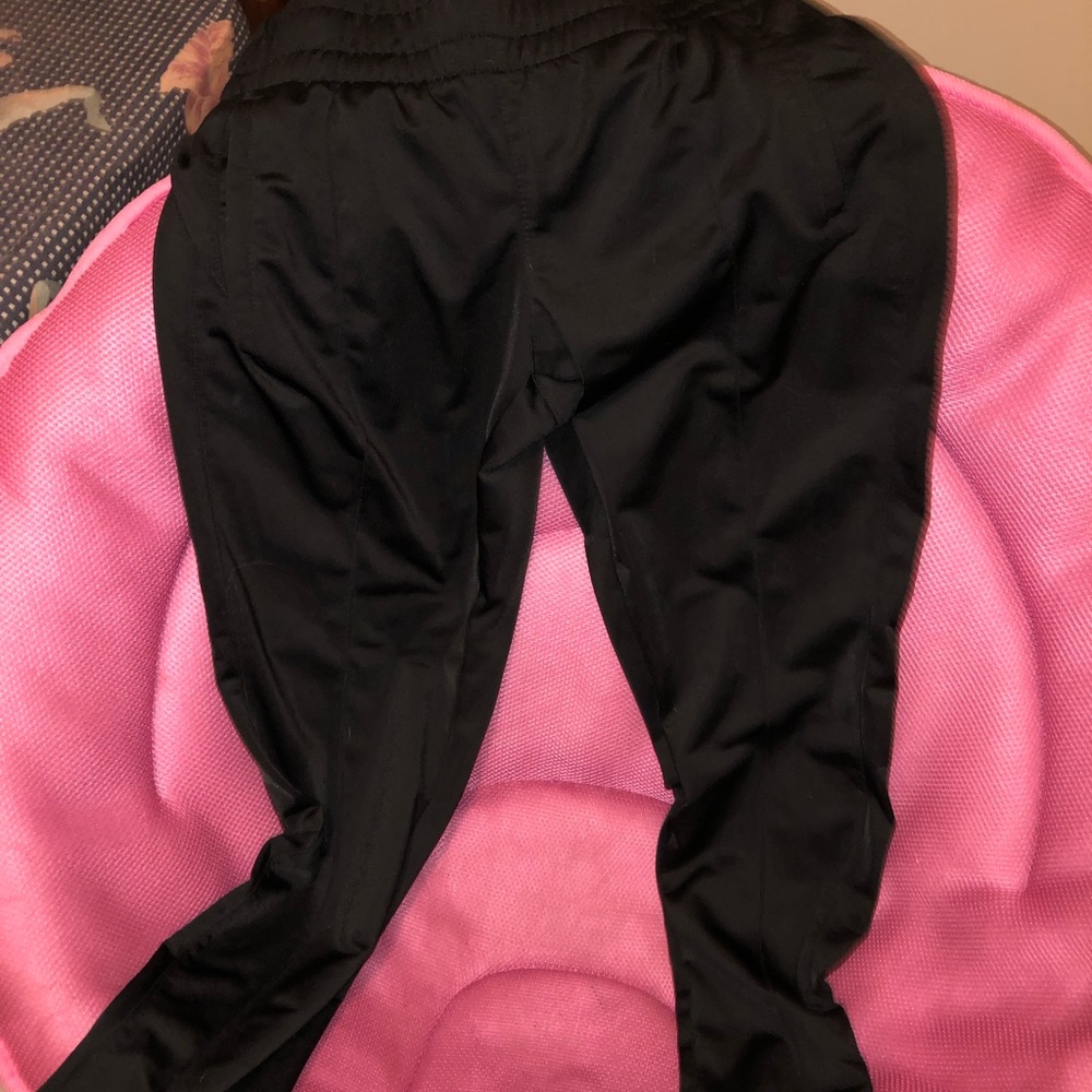 Black running pants